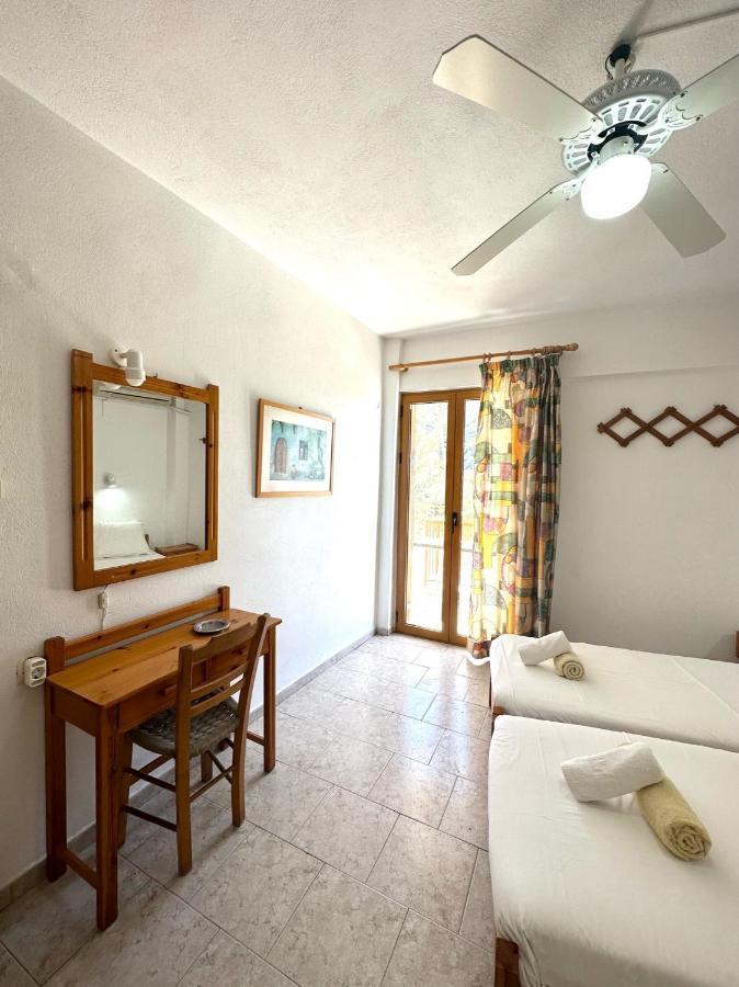 Lissos Rooms Sougia Exterior photo